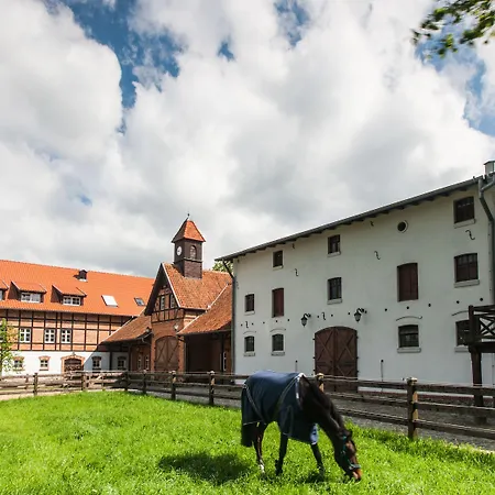 Powozownia Resort 3*