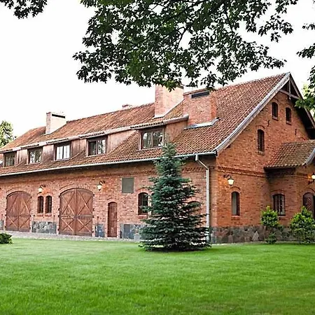 Feriested Powozownia 3*