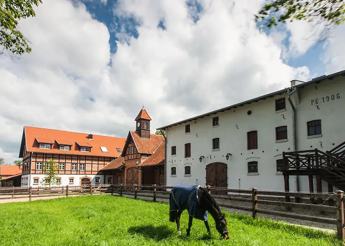 Powozownia Resort 3*