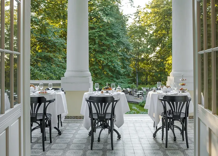 Powozownia Resort 3*