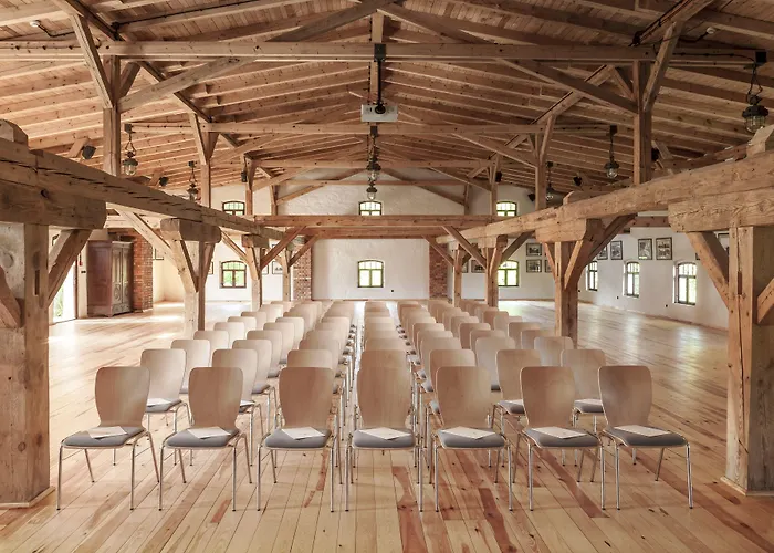 Powozownia منتجع